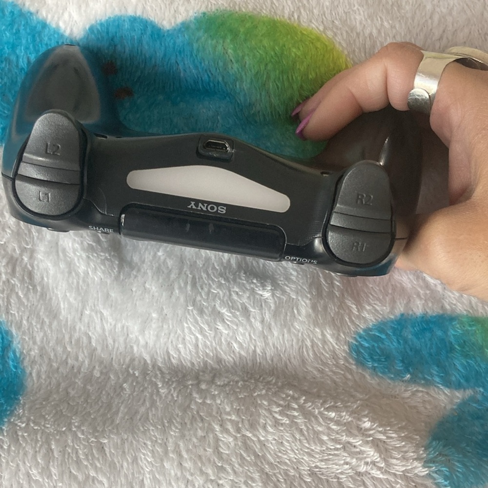 Wireless Controller for Playstation 4, PC and Android Controller - Picture 2 of 4